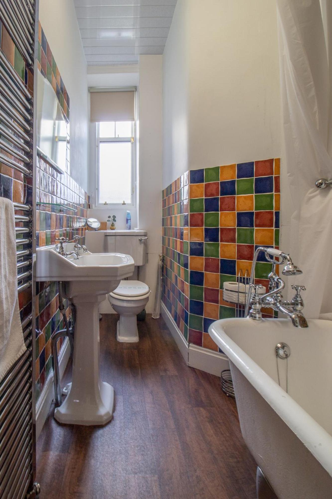 Pass The Keys Beautiful, Traditional 2 Bed Flat W Free Parking Glasgow Exterior photo